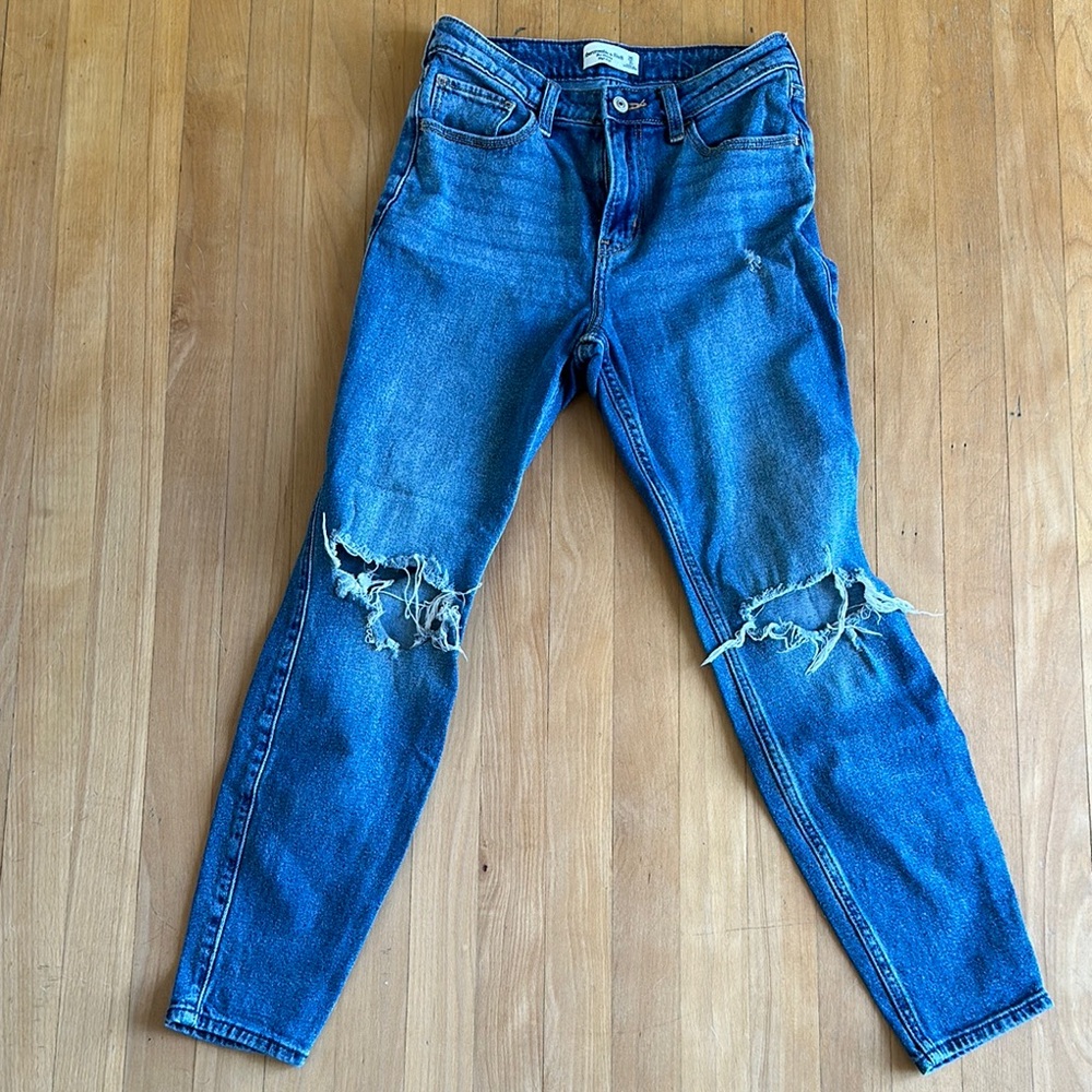 Abercrombie Distressed Women’s Jeans